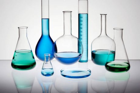 Química: uma profissão que deveria estar JUNTO com a sociedade