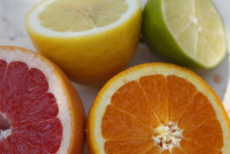 Comer frutas cítricas pode diminuir risco de derrames em mulheres