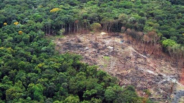 Os Grandes Crimes contra a Humanidade