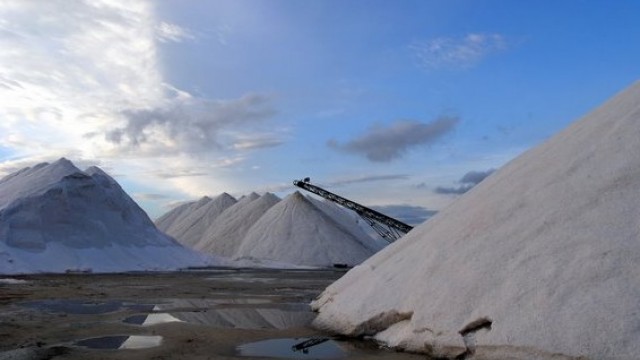 Colheita de sal natural