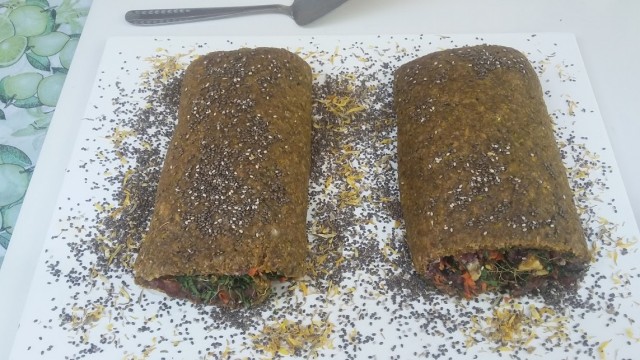 Rocambole de Queijo Vivo